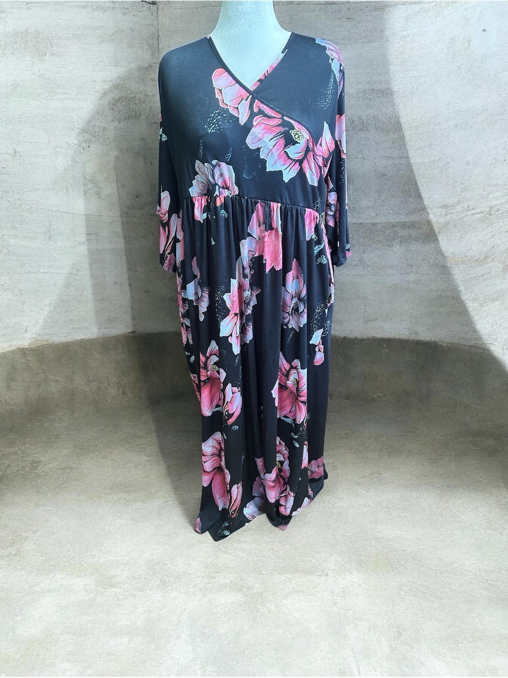 V-Neck Black Maxi Dress with Pink Floral Print Size 26W NWT